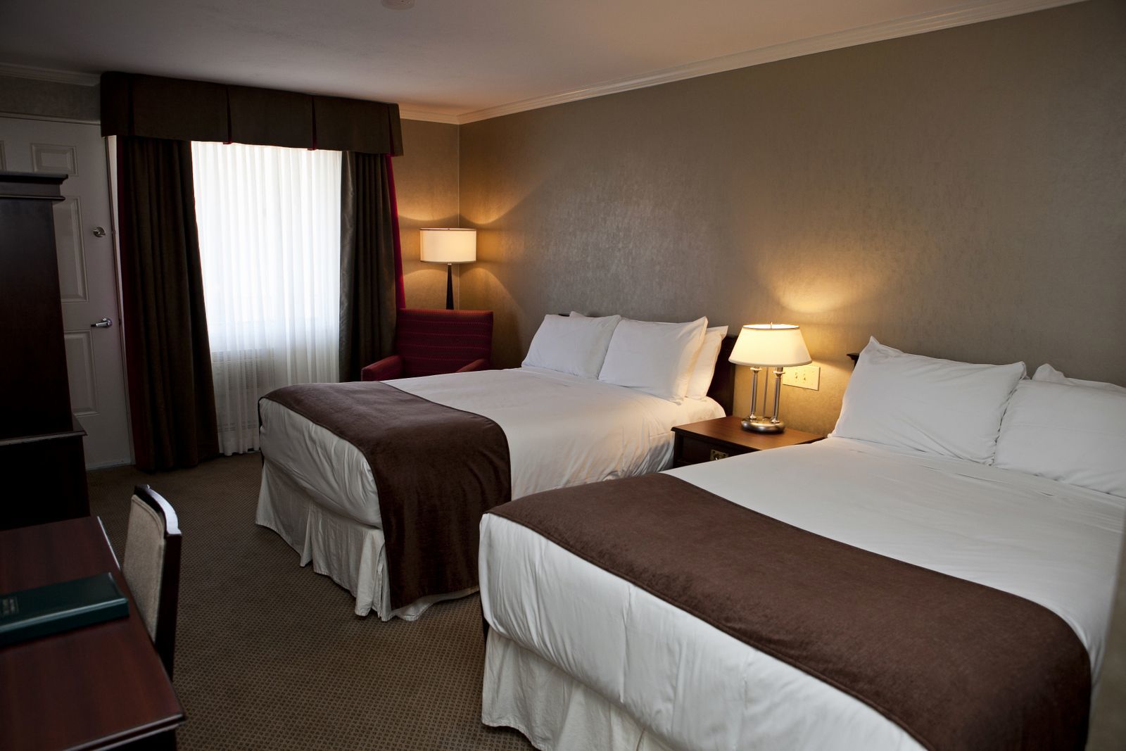 The Hotel On Pownal Charlottetown Exterior photo